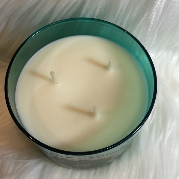 🌲”TREE FARM” holiday by BBW/WB, 3-Wick Scented Candle, 14.5 oz / 411 g, NWT base - Picture 3 of 6